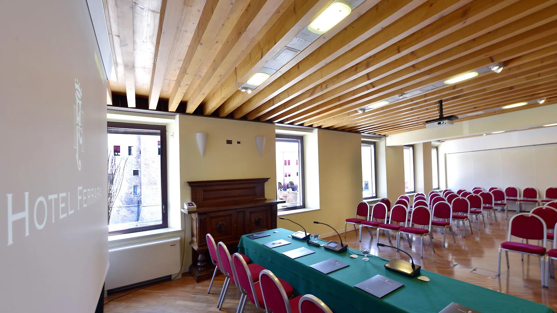 Mercure Ferrara Hotel 4*,
