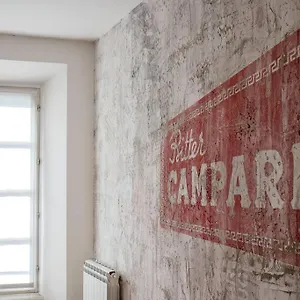 Be Happy - The House Of Travelers Como