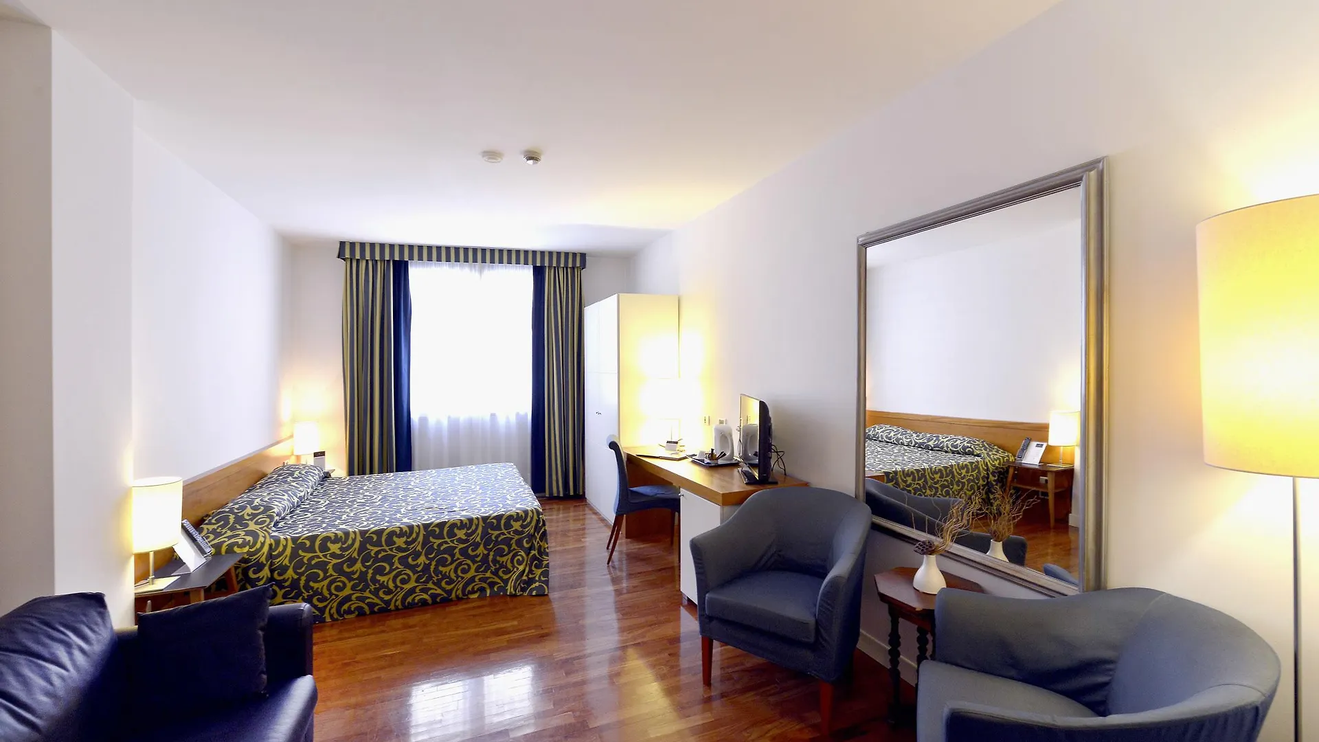 Hotel Ferrare