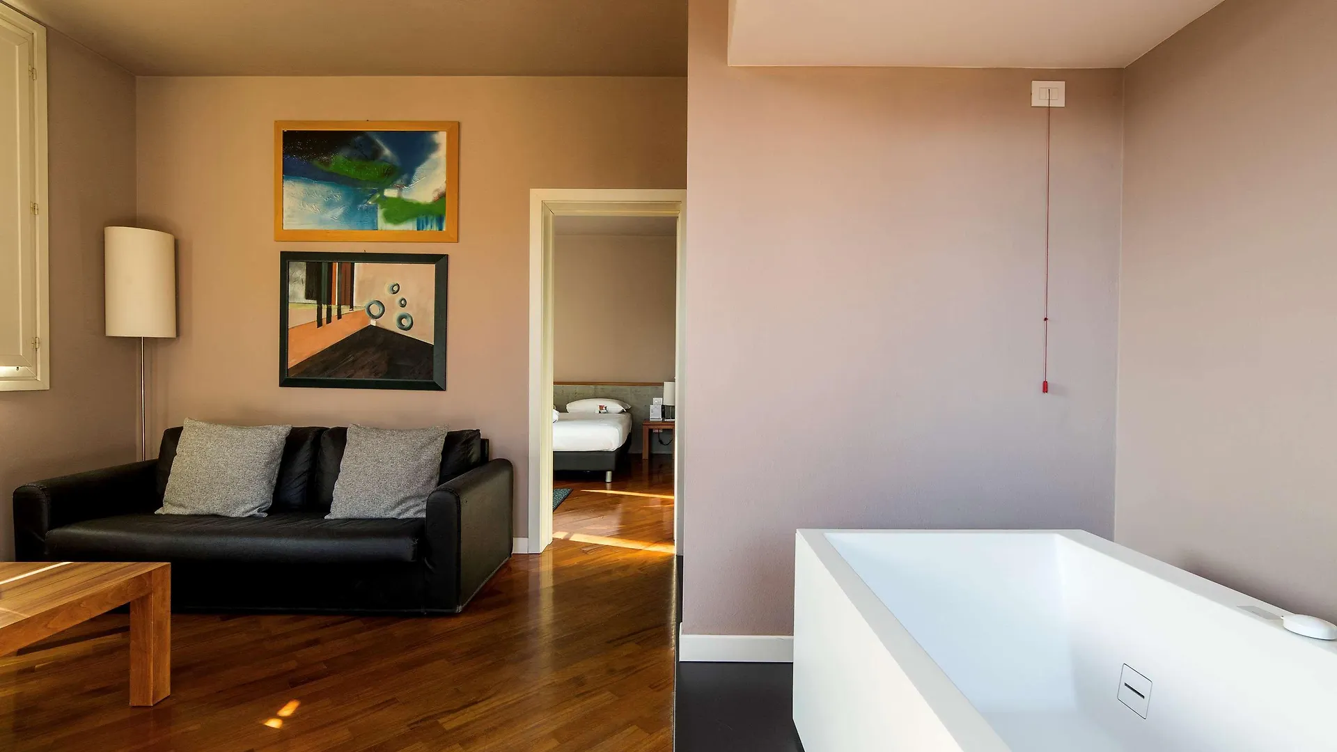 Hotel Ferrare