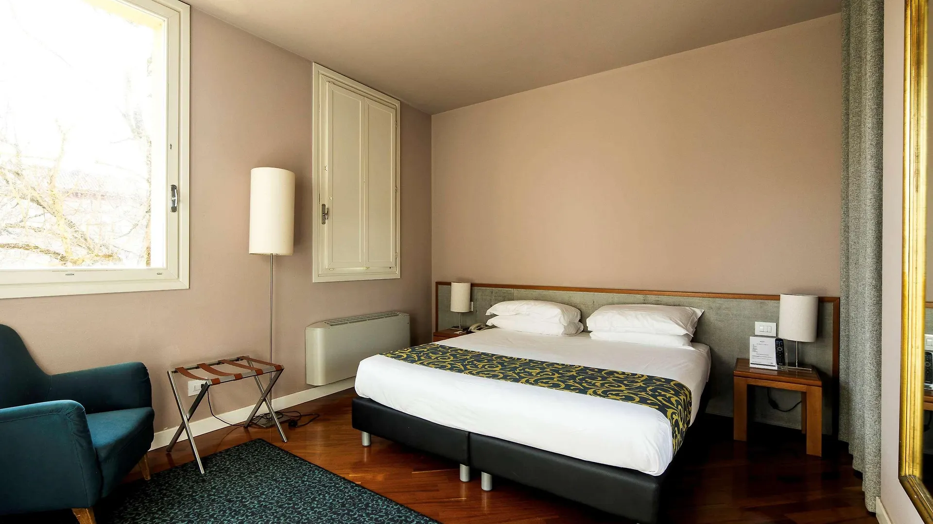 Hotel Ferrare