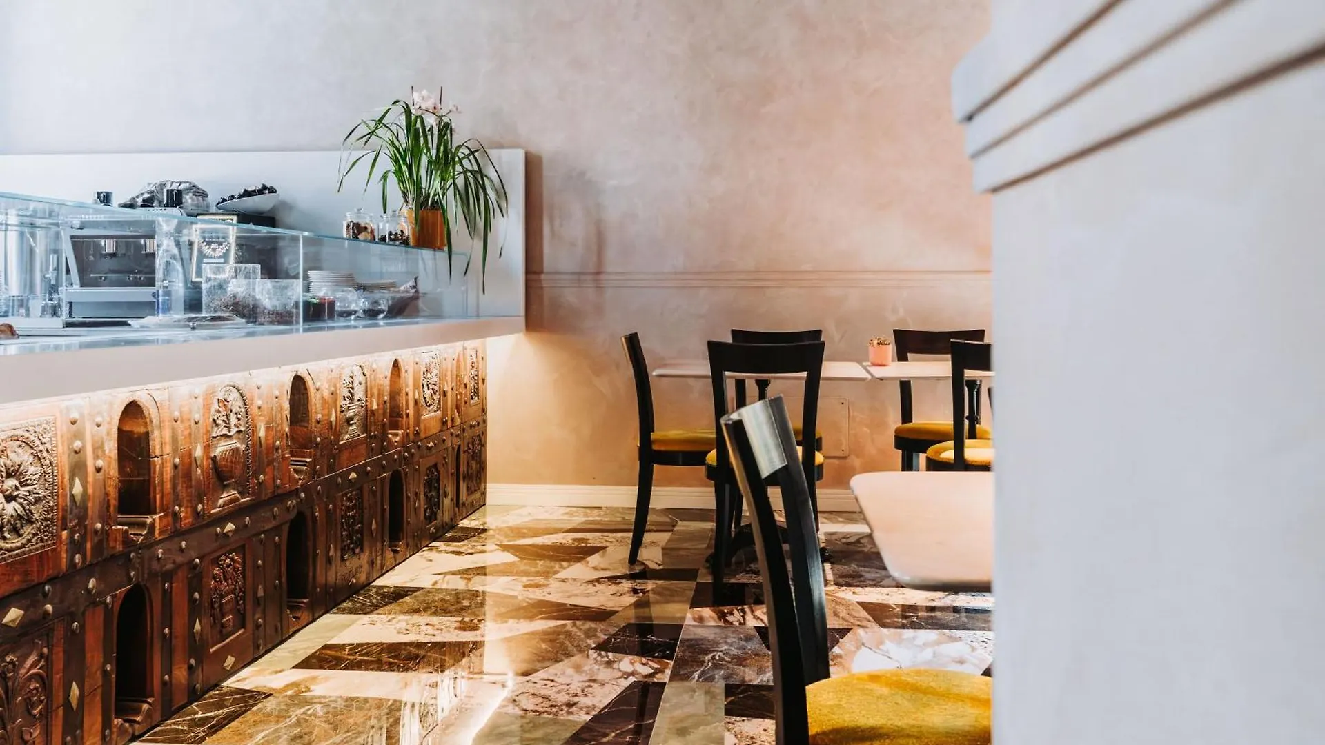 Hotel Ferrara