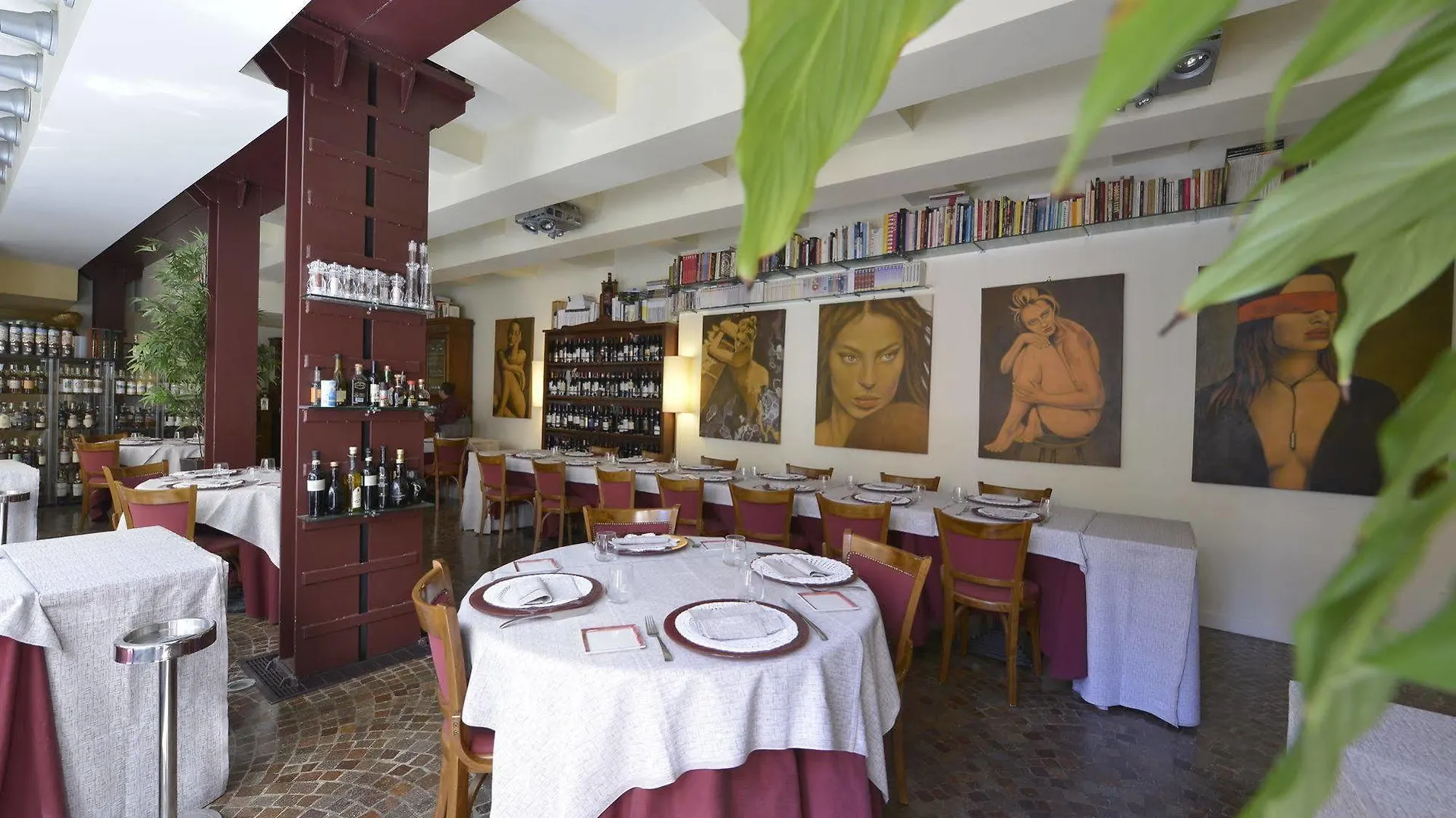 Hotel Ferrara
