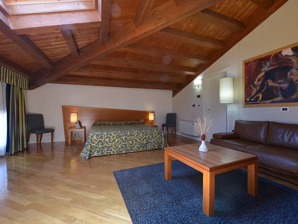 ****  Hotel Ferrare Italie